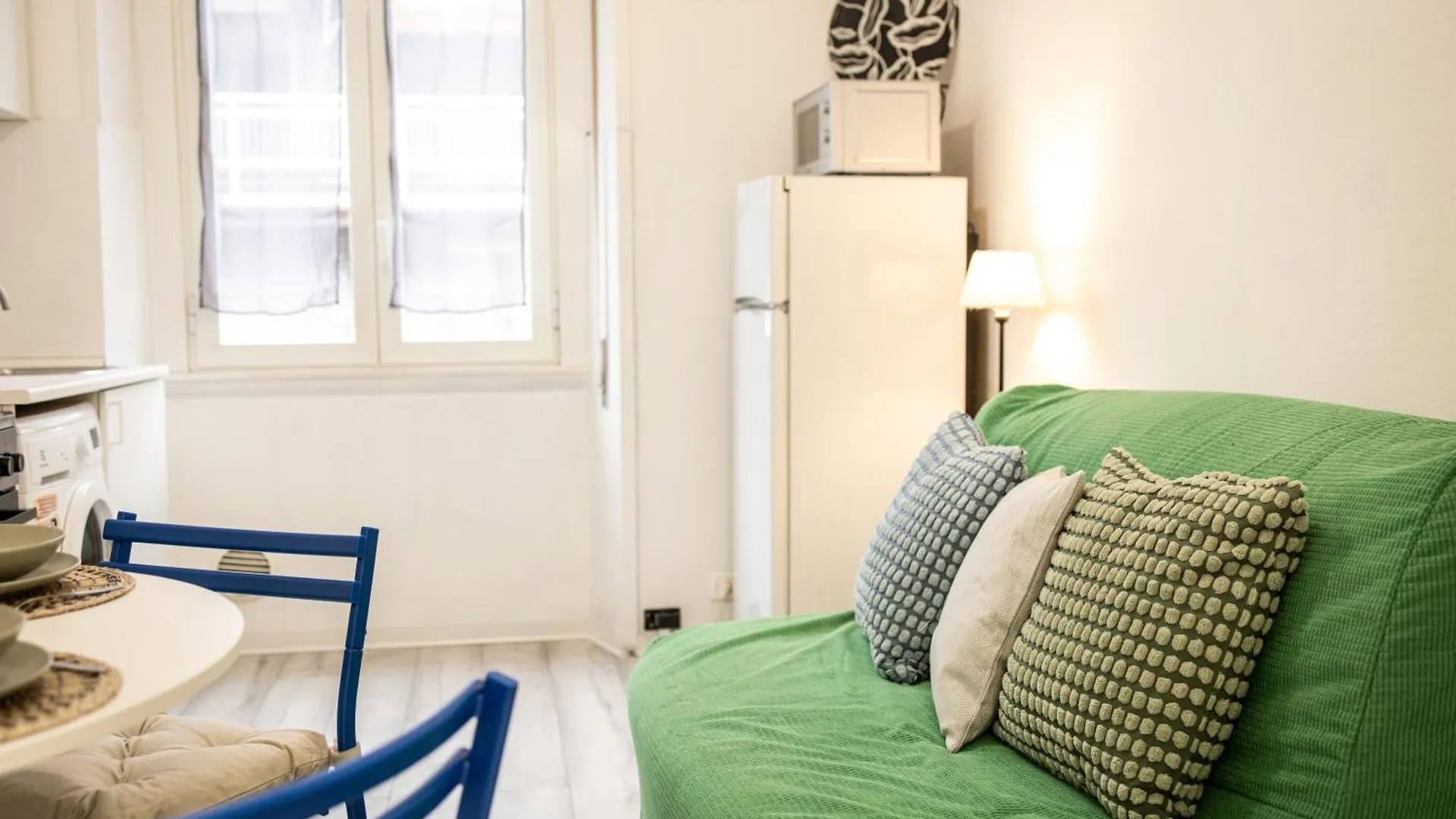 Fee4Me Bright & Comfort In Milano 0*,  Italien