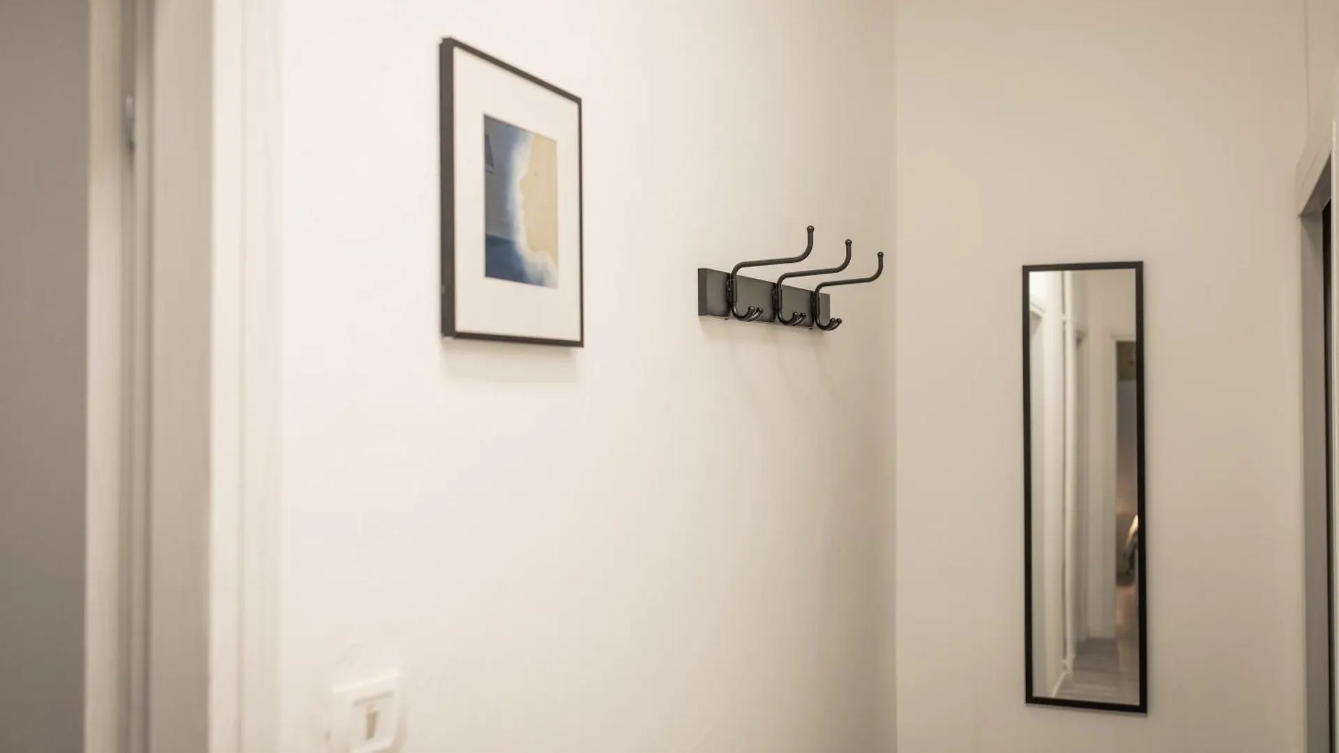 Apartment Fee4Me Bright & Comfort In Milan Italy
