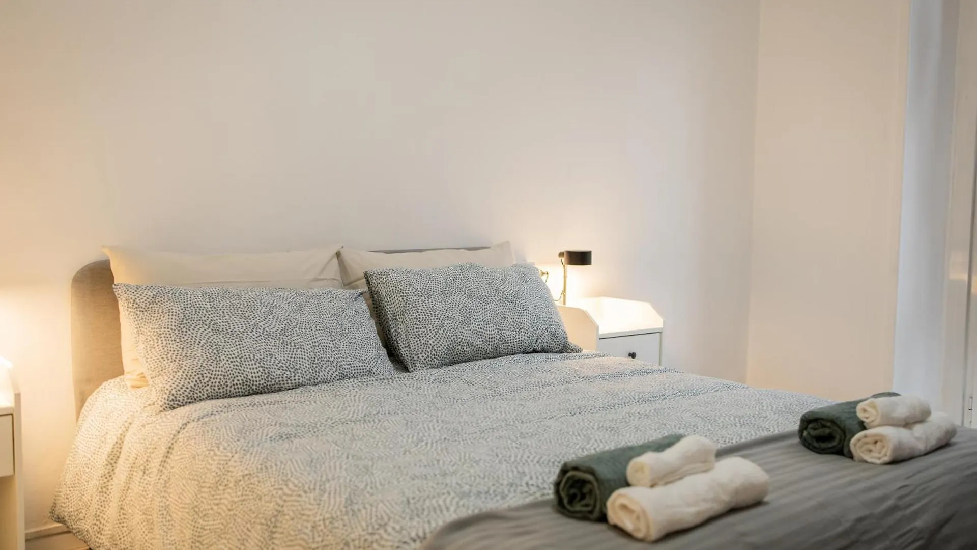Apartment Fee4Me Bright & Comfort In Milan Italy